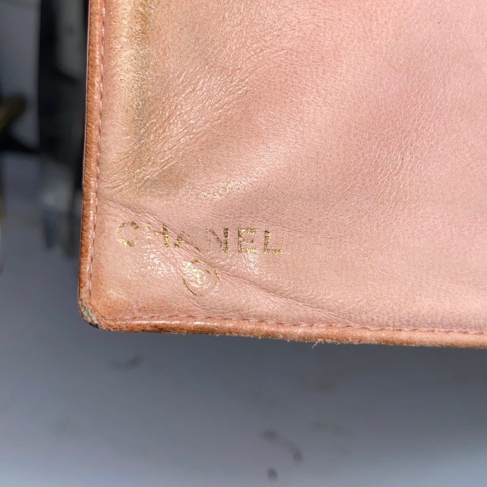 Authentic CHANEL Pink Caviar Timeless CC Purse Wallet - Picture 8 of 17